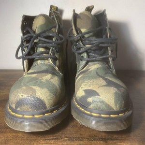 doc martens boots
